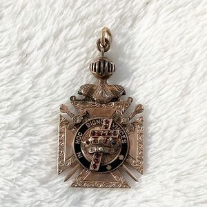 Antique 10K Gold Knights Templar Jeweled Pendant – Garnet Diamond Cross Masonic